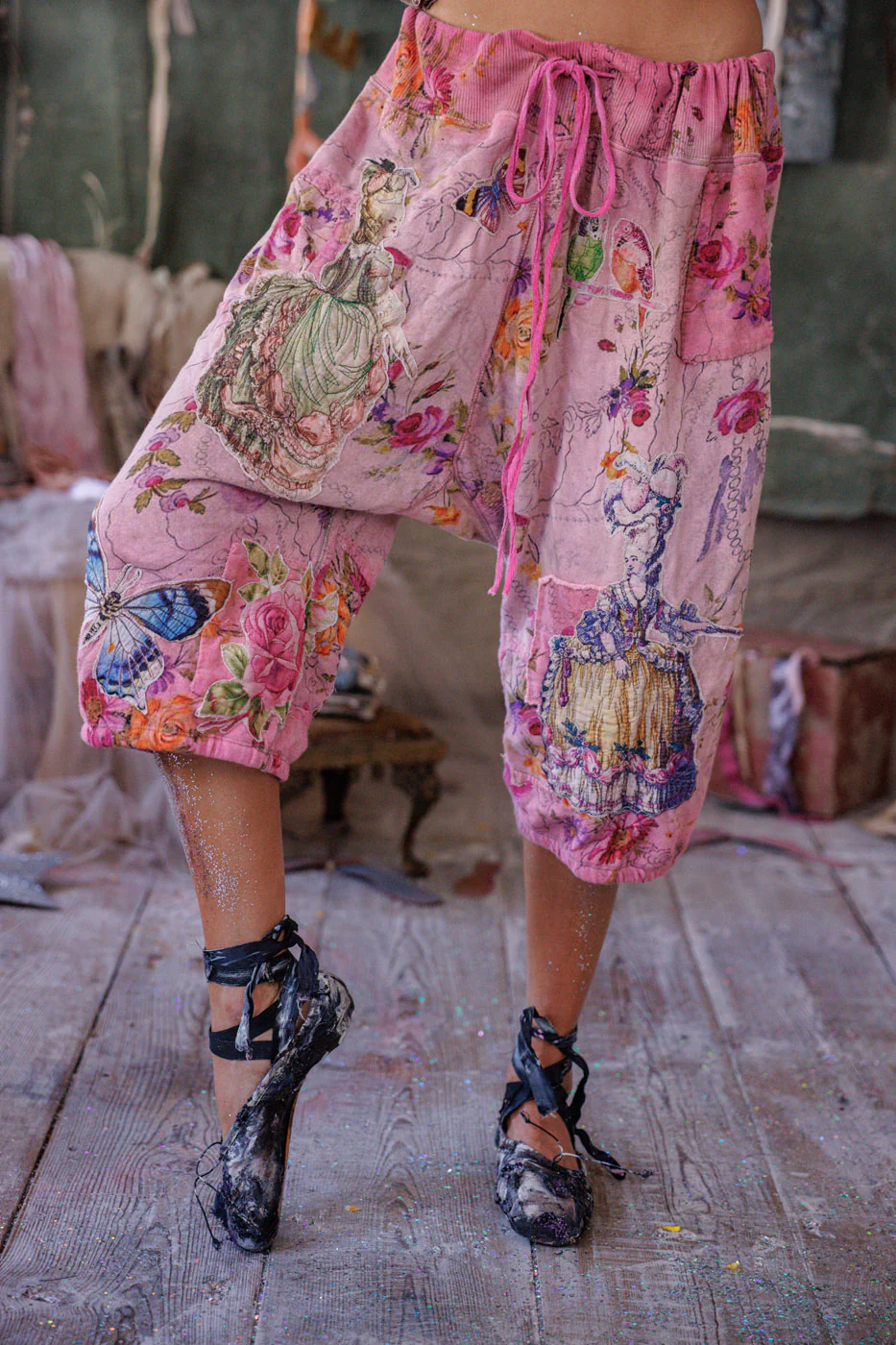 Appliqué Doll Cali Shorts